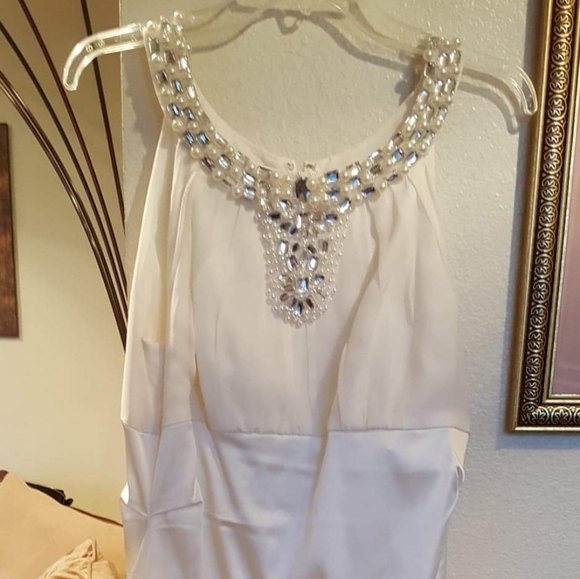 Suzi Chin Dresses & Skirts - BEAUTIFUL SUZI CHIN IVORY EVENING DRESS